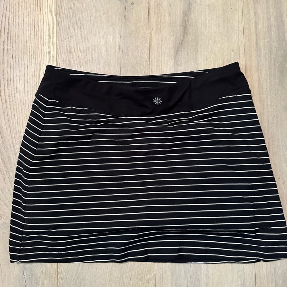 A9 Athleta Activewear Black White Stretchy Stripe Mini Skirt Built in Shorts
